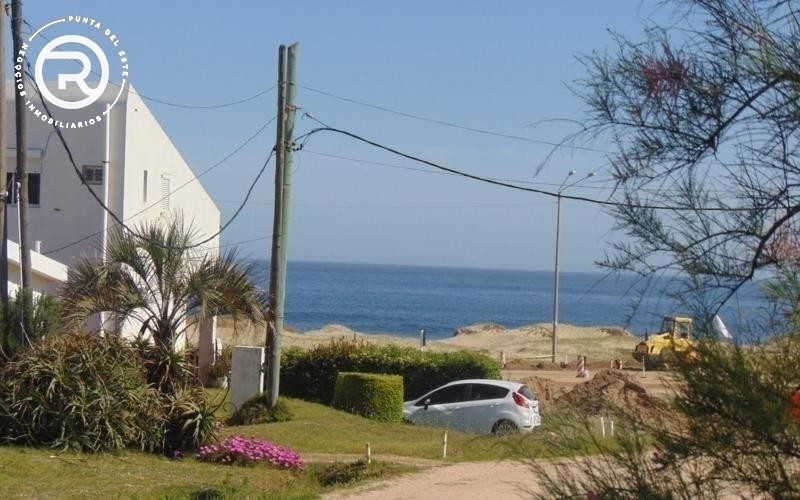 Excelente inversiòn, terrenos en venta en Balneario El Chorro muy cerca del mar 
